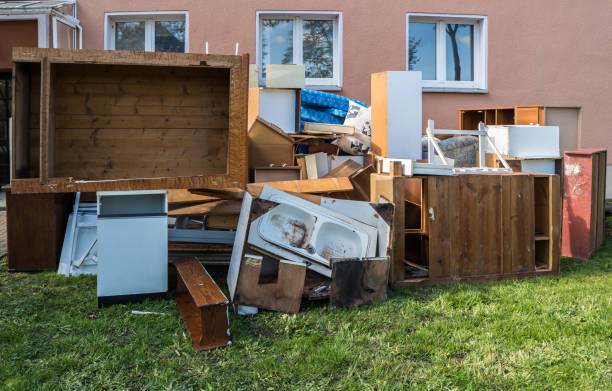 Best Construction Debris Removal  in Fostoria, OH